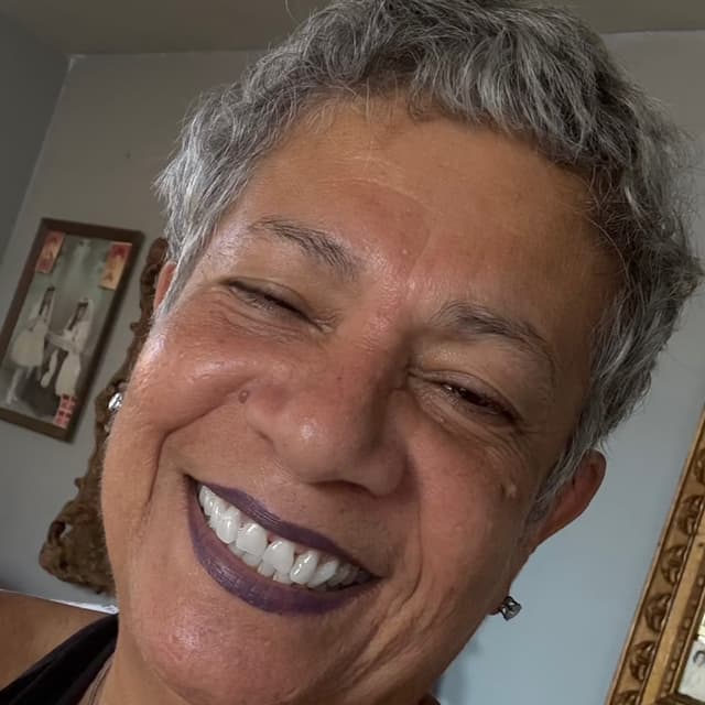 Bright Smile at Jaylee’s Beauty Lounge in Eastchester, NY